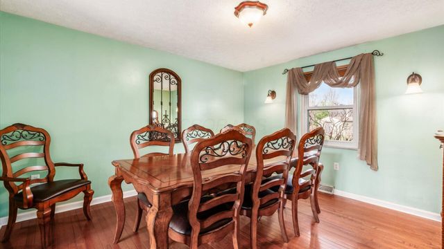 110 Canterberry Lane SW, Reynoldsburg, OH 43068