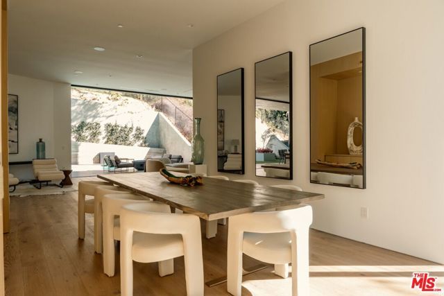 1508 Roscomare Road, Los Angeles, CA 90077