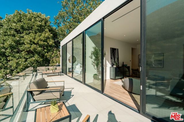 1508 Roscomare Road, Los Angeles, CA 90077