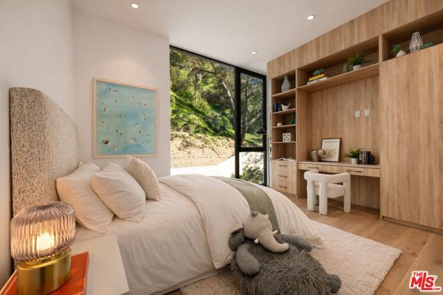 1508 Roscomare Road, Los Angeles, CA 90077