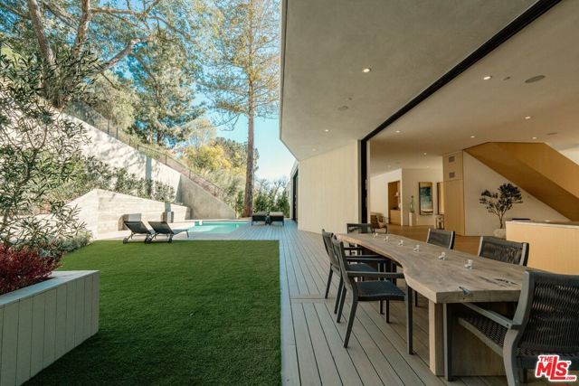 1508 Roscomare Road, Los Angeles, CA 90077