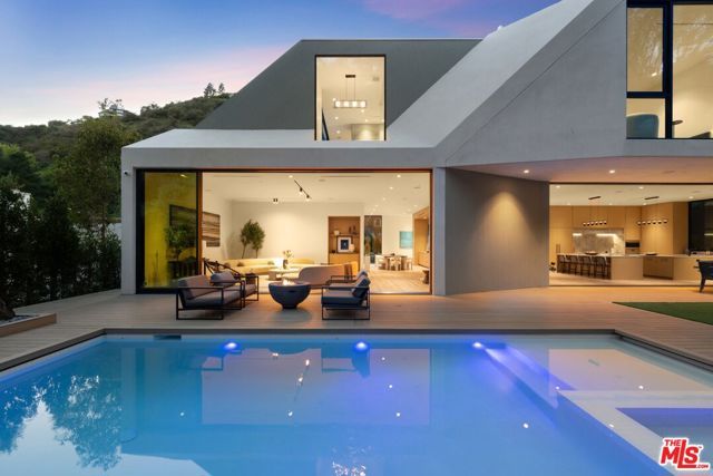 1508 Roscomare Road, Los Angeles, CA 90077