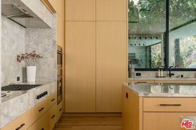 1508 Roscomare Road, Los Angeles, CA 90077