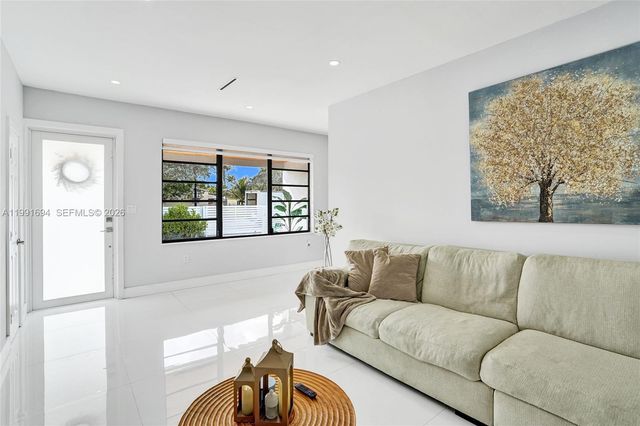 1991 SW 62nd Ave, West Miami, FL 33155