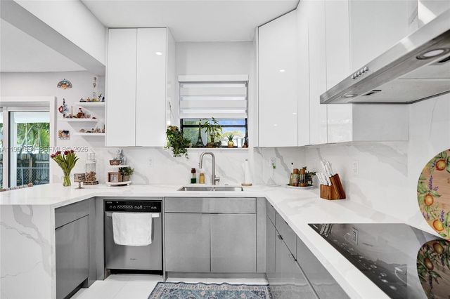 1991 SW 62nd Ave, West Miami, FL 33155