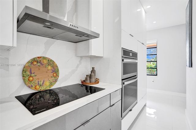 1991 SW 62nd Ave, West Miami, FL 33155