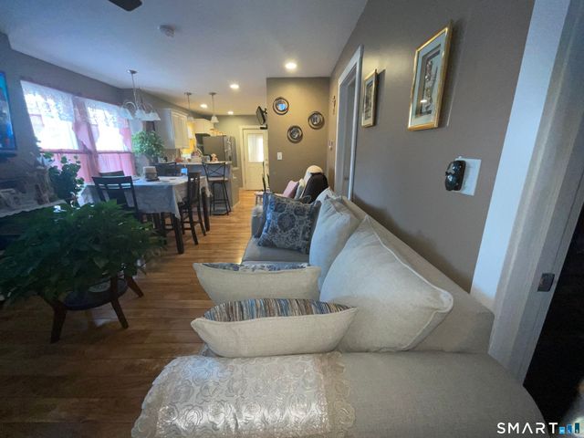 59 Oakland Street, Stratford, CT 06615