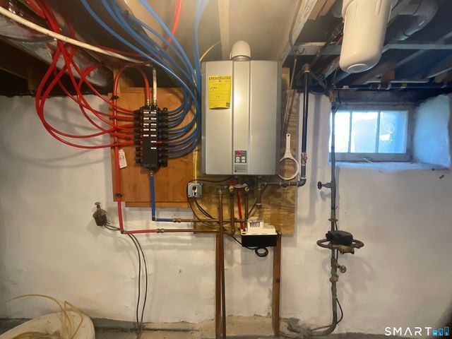 59 Oakland Street, Stratford, CT 06615