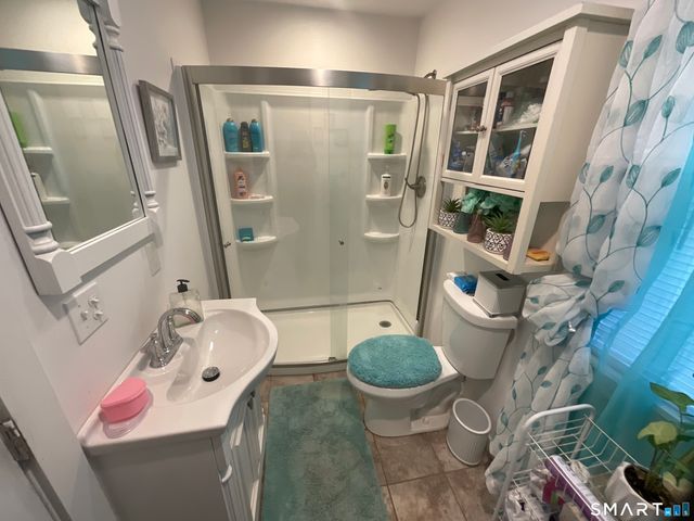 59 Oakland Street, Stratford, CT 06615