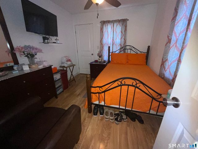 59 Oakland Street, Stratford, CT 06615