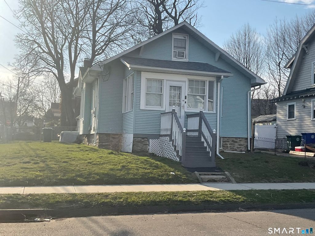 59 Oakland Street, Stratford, CT 06615