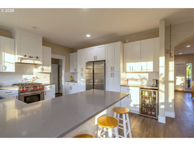 1155 Little John Loop, Salem, OR 97304
