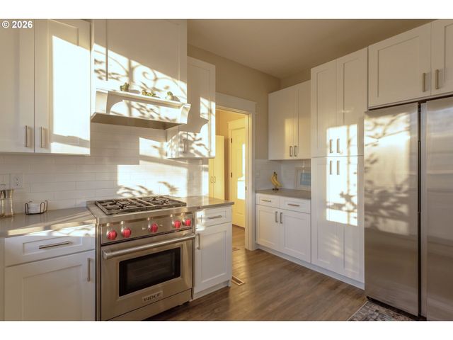 1155 Little John Loop, Salem, OR 97304