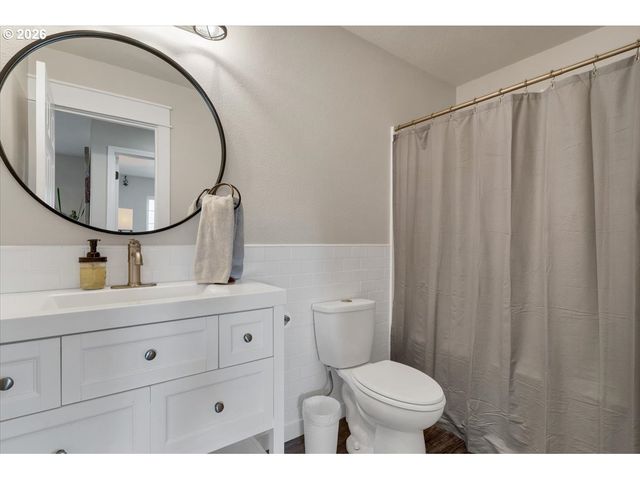 1155 Little John Loop, Salem, OR 97304