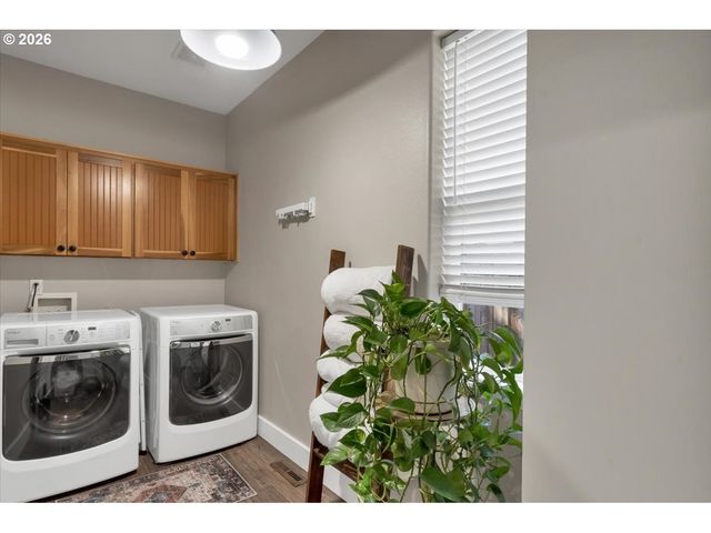 1155 Little John Loop, Salem, OR 97304