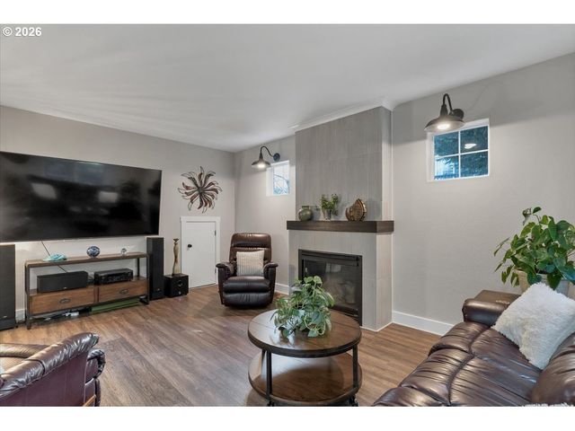 1155 Little John Loop, Salem, OR 97304