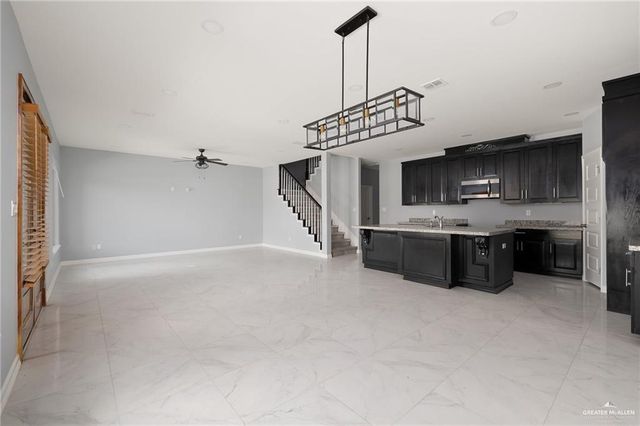 5307 N Crown Point, Pharr, TX 78577
