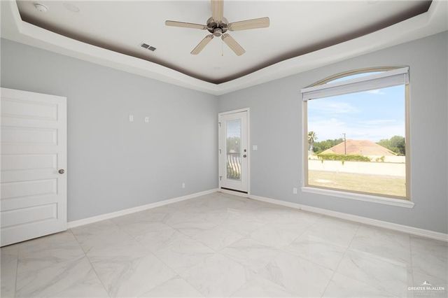 5307 N Crown Point, Pharr, TX 78577