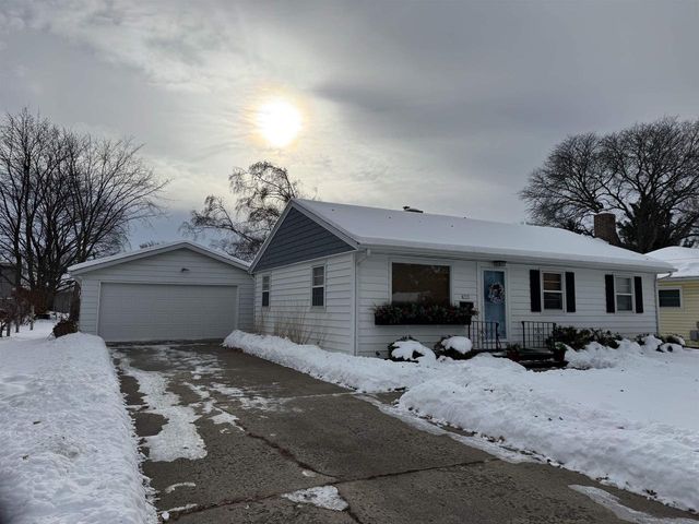 6715 North Avenue, Middleton, WI 53562