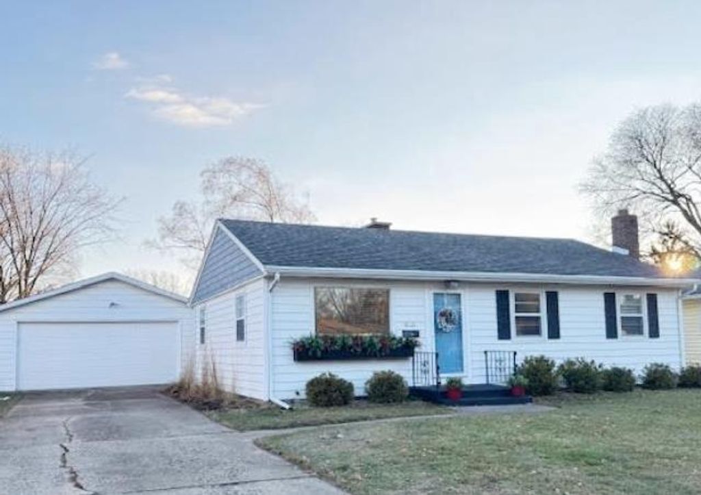 6715 North Avenue, Middleton, WI 53562