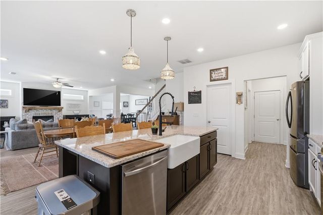 186 Mountain Ashe Lane, Dallas, GA 30132