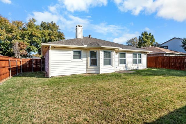 1112 Lake Bluff Drive, Little Elm, TX 75068