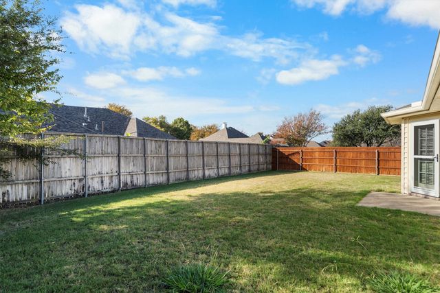 1112 Lake Bluff Drive, Little Elm, TX 75068