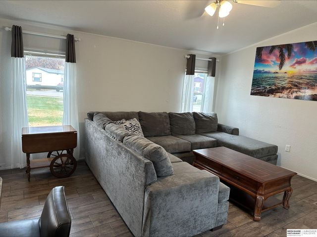 1407 W Commodore Boulevard, Lincoln, NE 68522