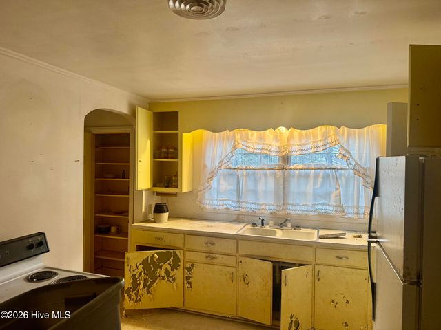 154 Sunset Park Road, Bladenboro, NC 28320