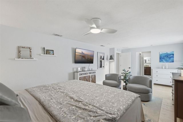 4424 45TH STREET S, St Petersburg, FL 33711