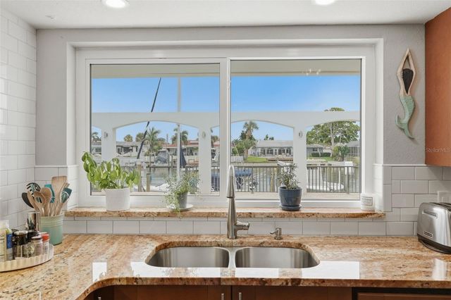 4424 45TH STREET S, St Petersburg, FL 33711