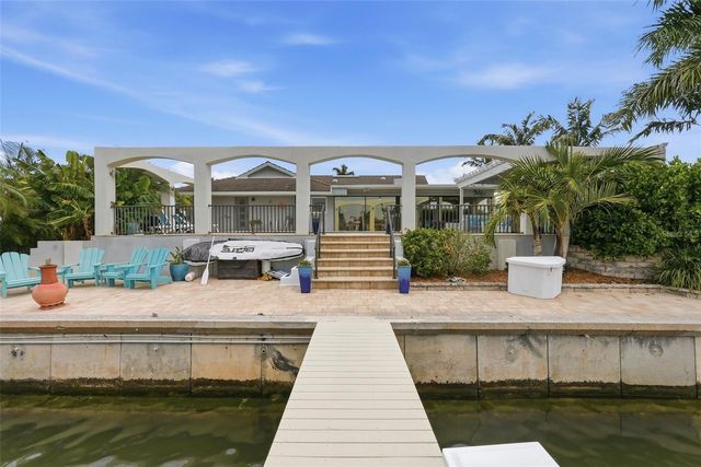 4424 45TH STREET S, St Petersburg, FL 33711