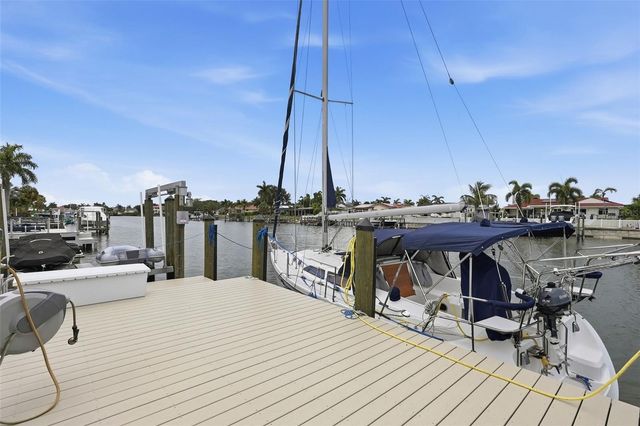 4424 45TH STREET S, St Petersburg, FL 33711