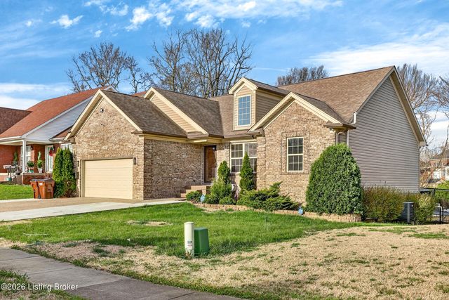 7311 Brook Meadow Dr, Louisville, KY 40228