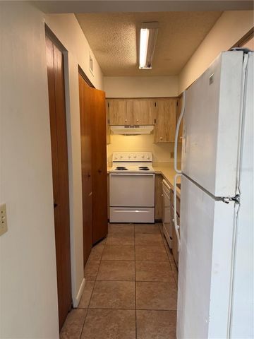 3022 SE 5TH TERRACE B, Ocala, FL 34471