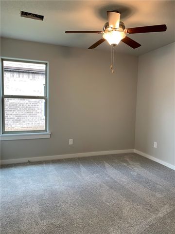 430 Rineel Avenue, Centerton, AR 72719