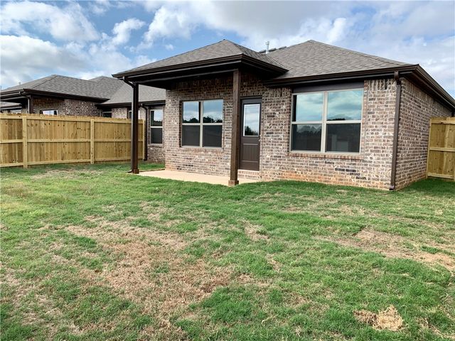 430 Rineel Avenue, Centerton, AR 72719