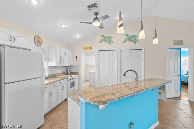 320 Madison CT, Fort Myers Beach, FL 33931