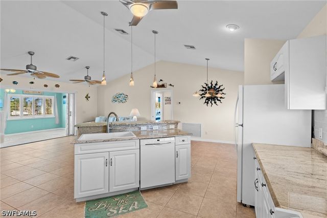 320 Madison CT, Fort Myers Beach, FL 33931