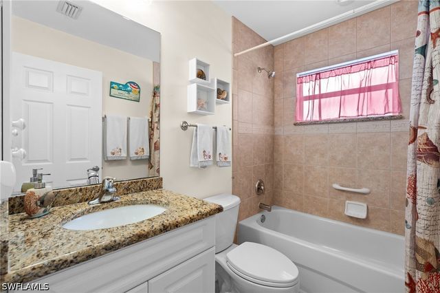 320 Madison CT, Fort Myers Beach, FL 33931