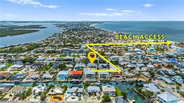 320 Madison CT, Fort Myers Beach, FL 33931