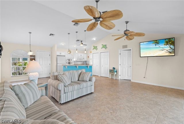 320 Madison CT, Fort Myers Beach, FL 33931