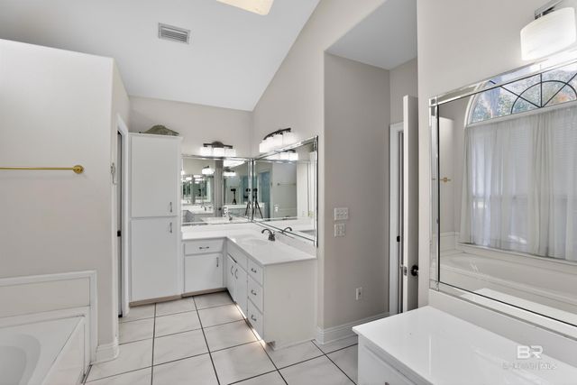 513 Wedgewood Drive, Gulf Shores, AL 36542