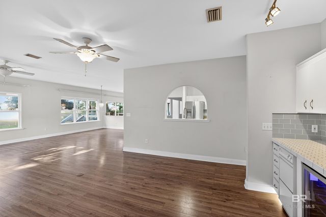 513 Wedgewood Drive, Gulf Shores, AL 36542