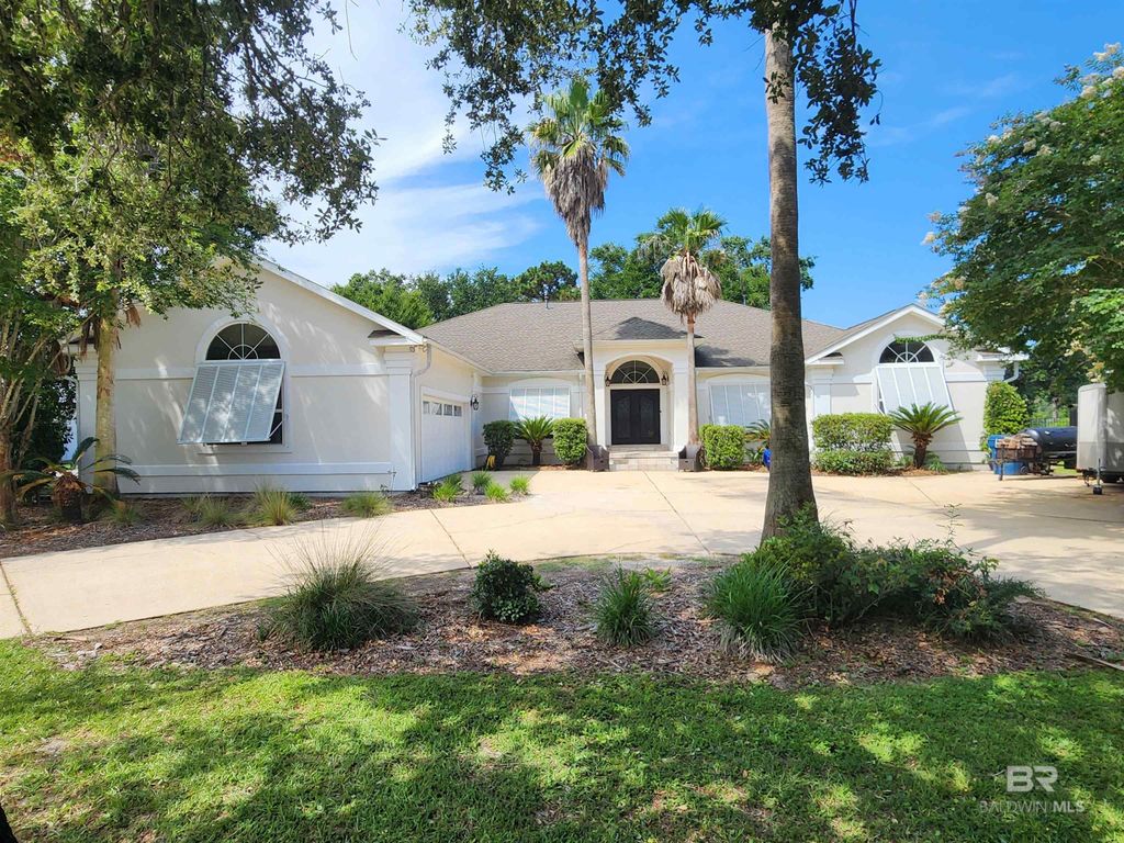 513 Wedgewood Drive, Gulf Shores, AL 36542