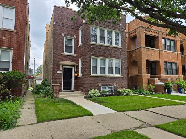 4140 N Marmora Avenue, Chicago, IL 60634