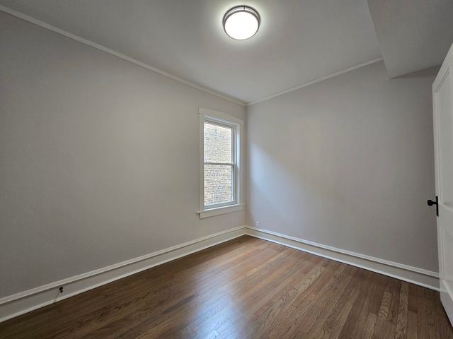 4140 N Marmora Avenue, Chicago, IL 60634