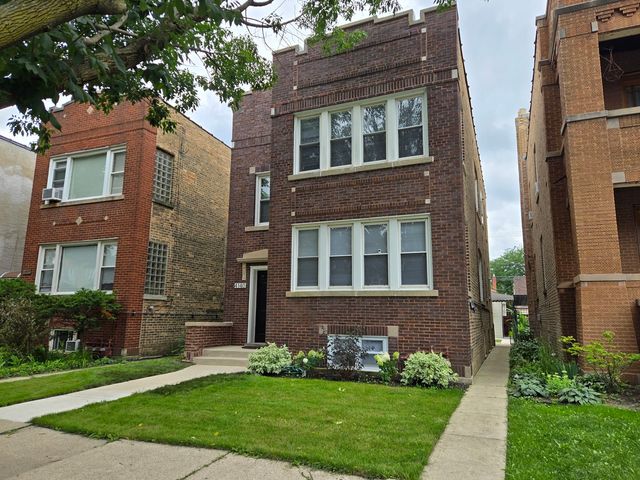 4140 N Marmora Avenue, Chicago, IL 60634