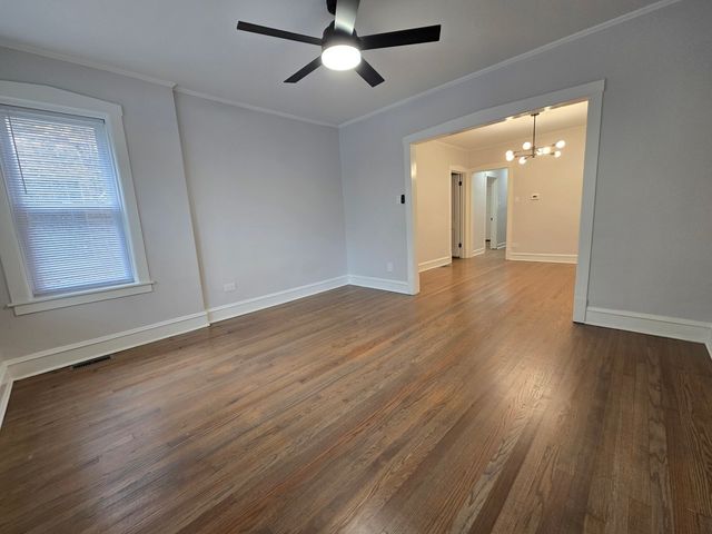 4140 N Marmora Avenue, Chicago, IL 60634