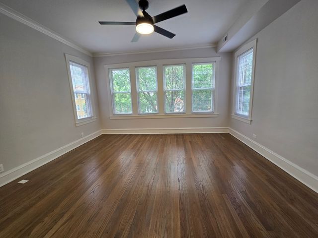 4140 N Marmora Avenue, Chicago, IL 60634